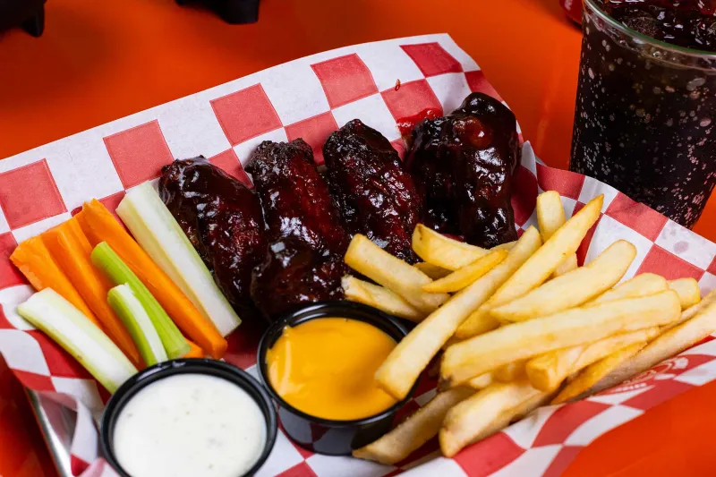 Full order of wings or boneless